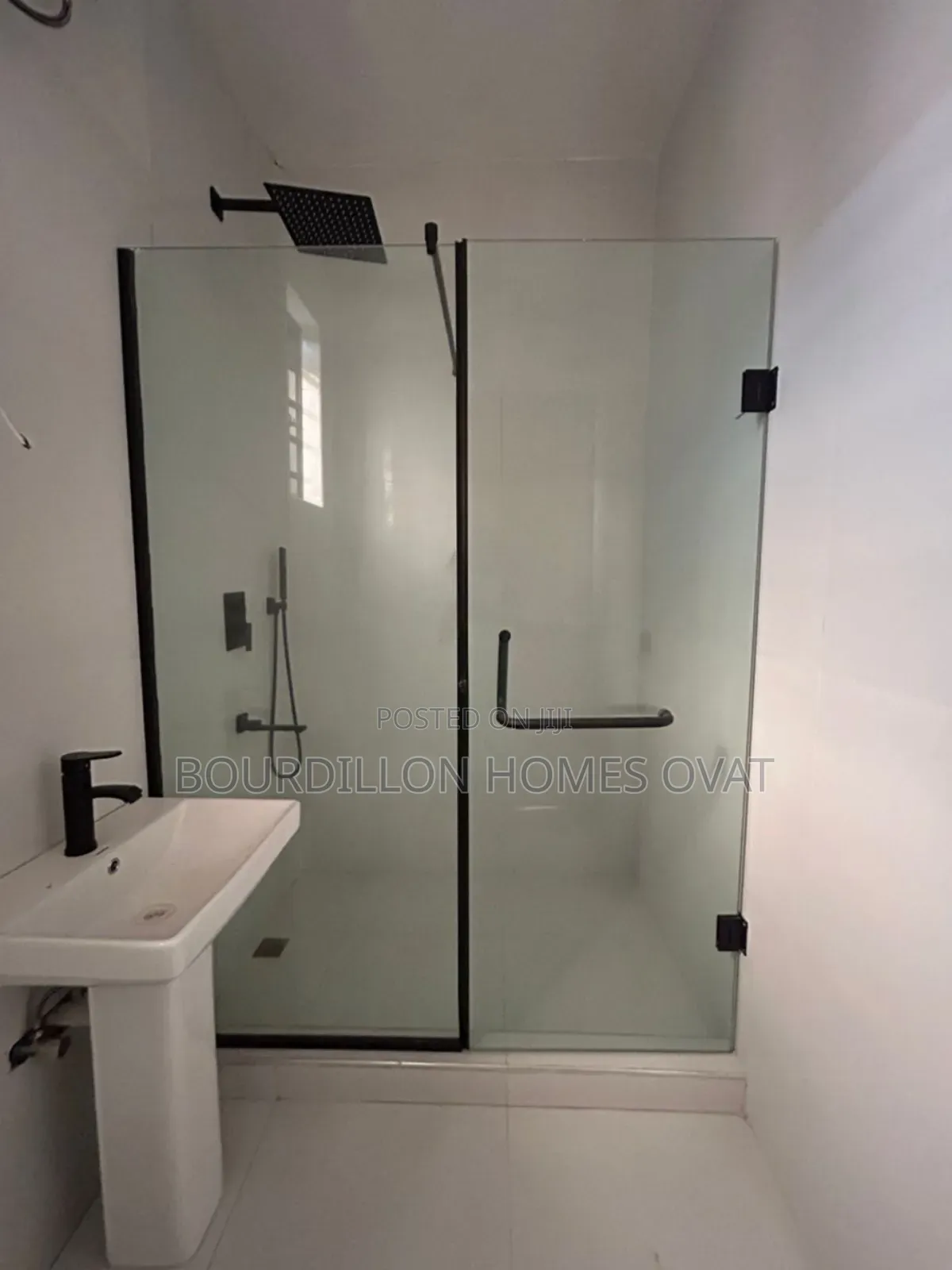 5bdrm Duplex in Lekki Palm City Ajah for sale in Ilaje / Lekki