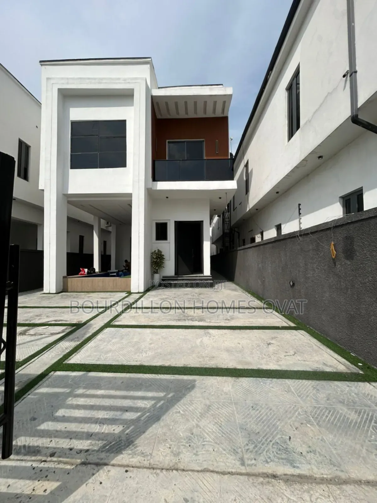 5bdrm Duplex in Lekki Palm City Ajah for sale in Ilaje / Lekki
