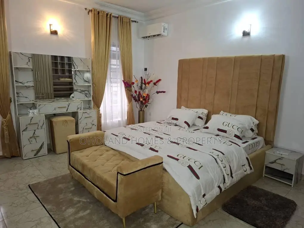 Furnished 3bdrm Duplex in Ikota for rent in Ikota