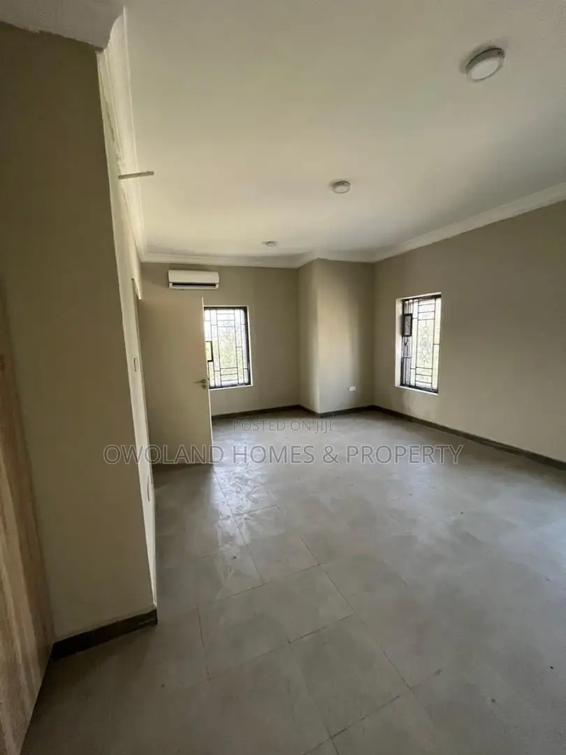 3bdrm Block of Flats in Mega Mound, Ikota for rent in Ikota