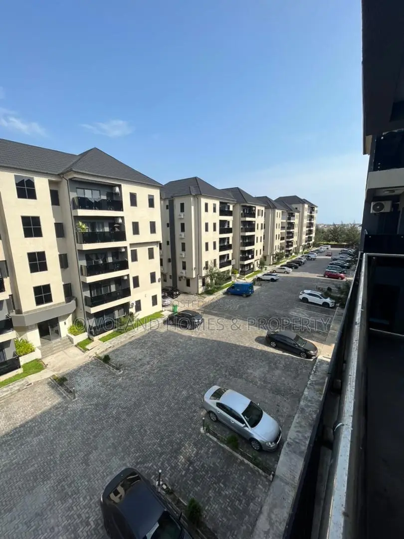3bdrm Block of Flats in Mega Mound, Ikota for rent in Ikota