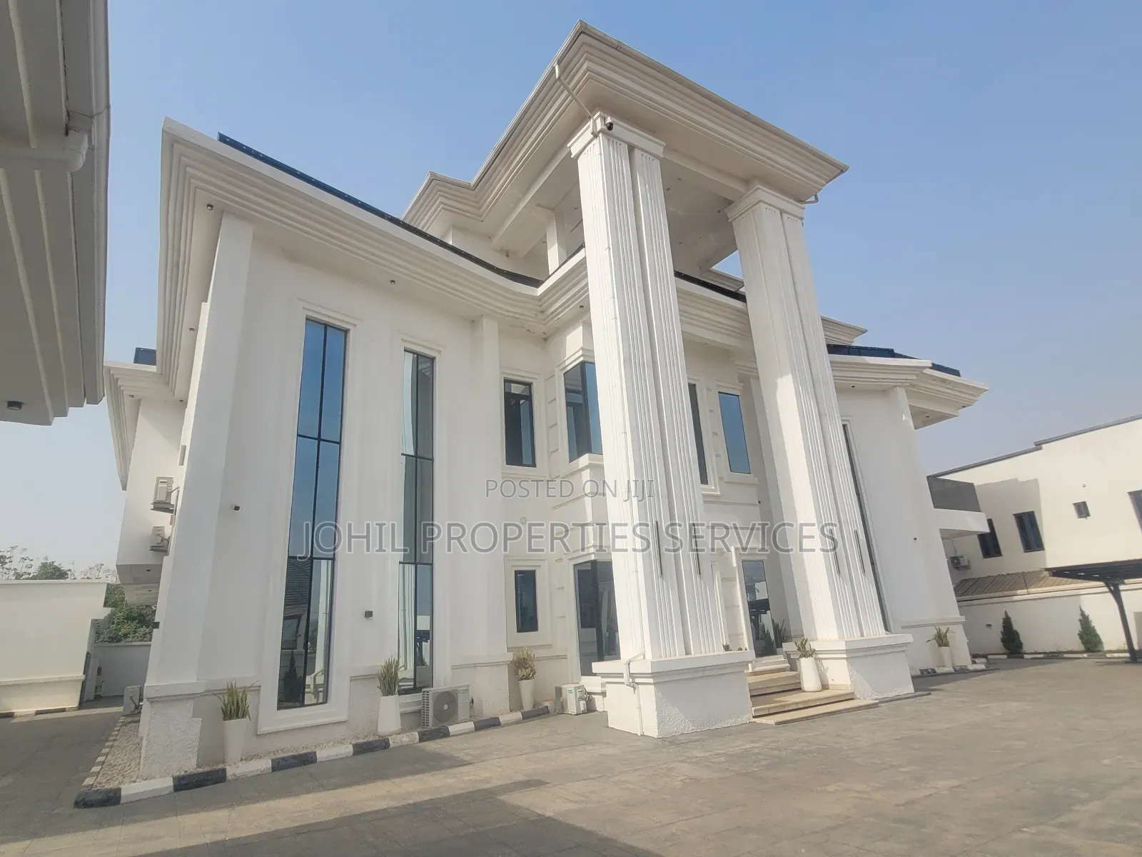 8bdrm Mansion in Guzape District for sale in Guzape District