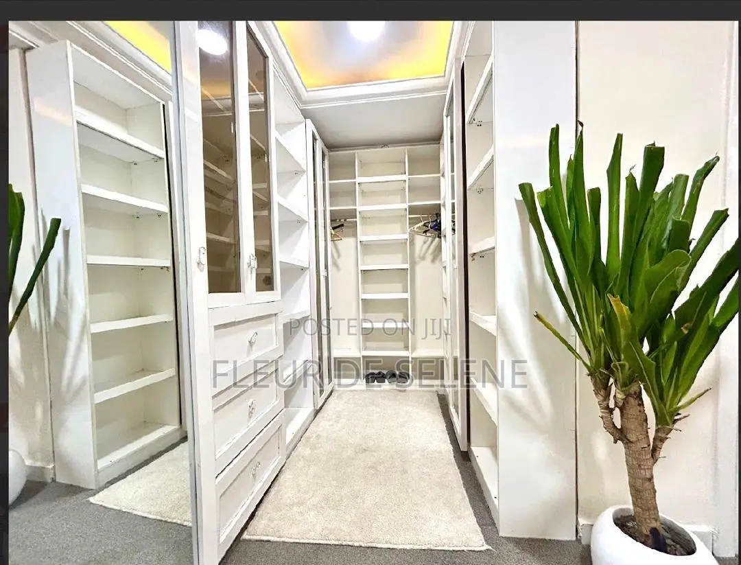 5 Bedroom Smart Airbnb in Osborne Foreshore Estate