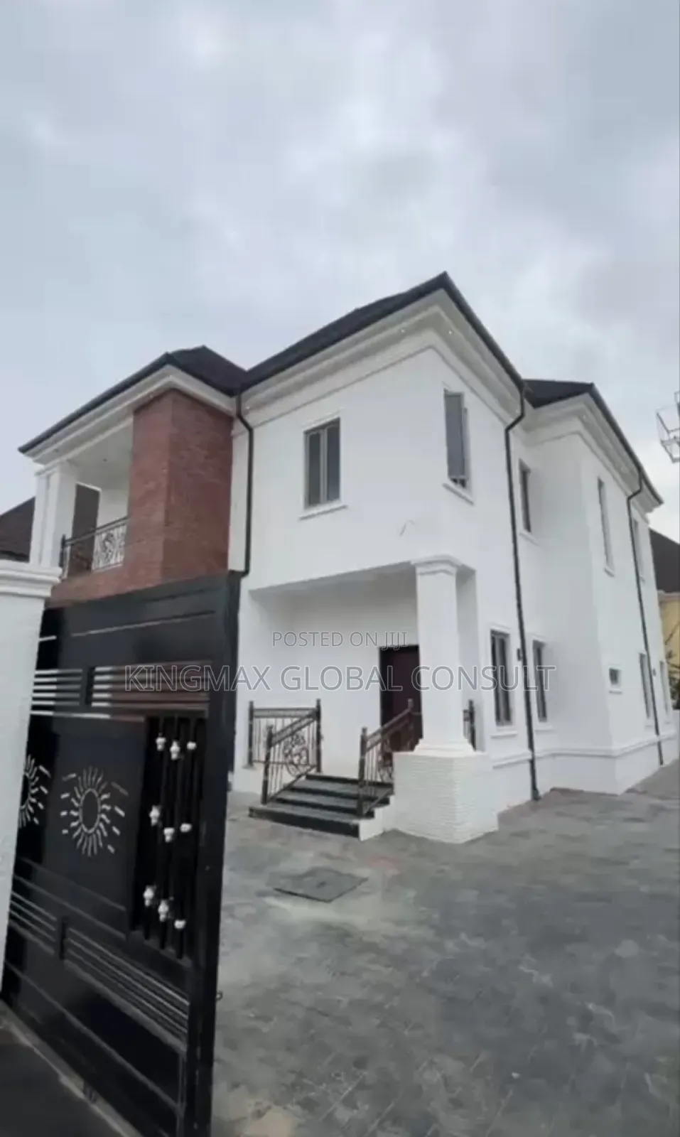 5bdrm Duplex in Lugbe Abuja for sale in Lugbe District