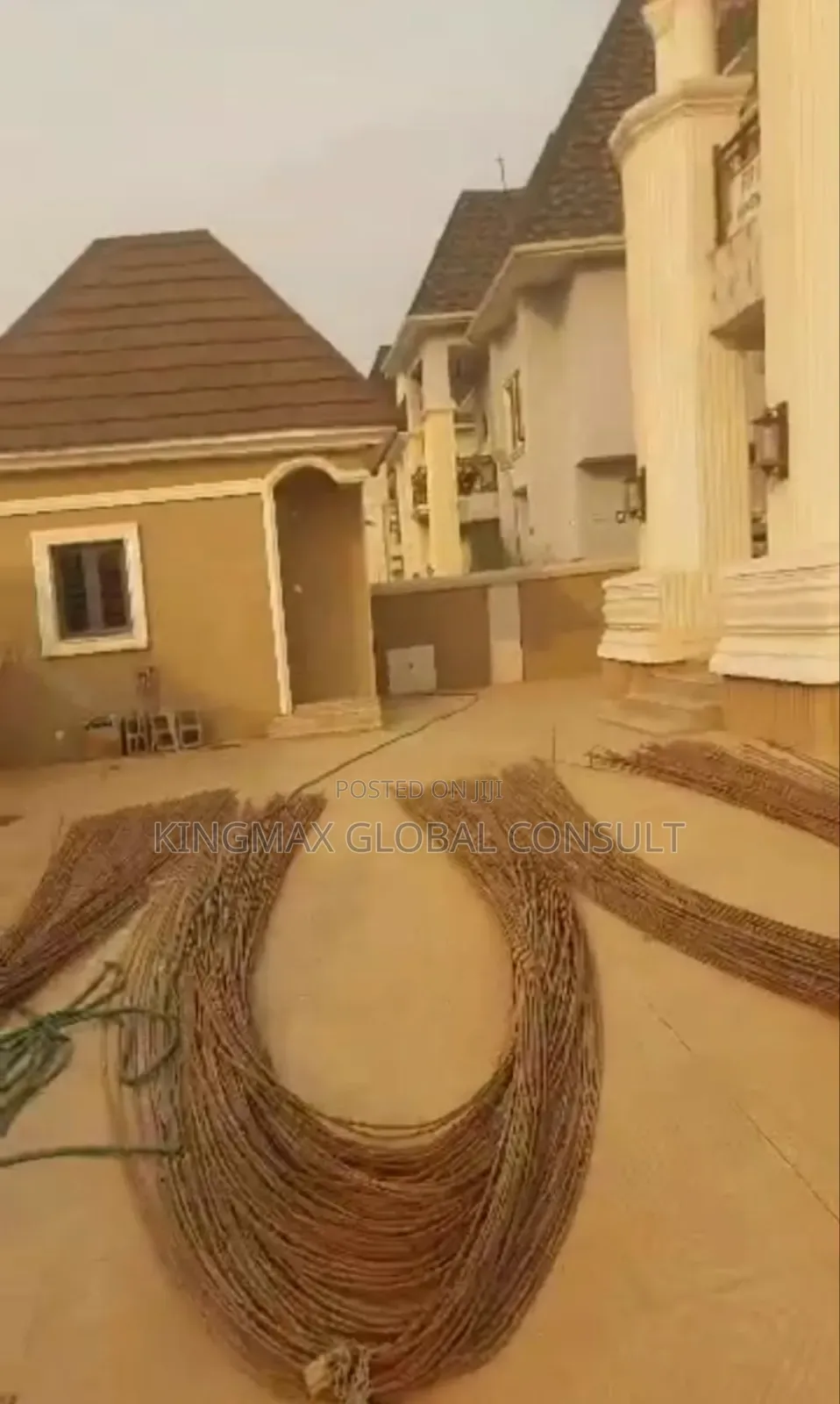 6bdrm Penthouse in Lugbe Abuja for sale in Lugbe District