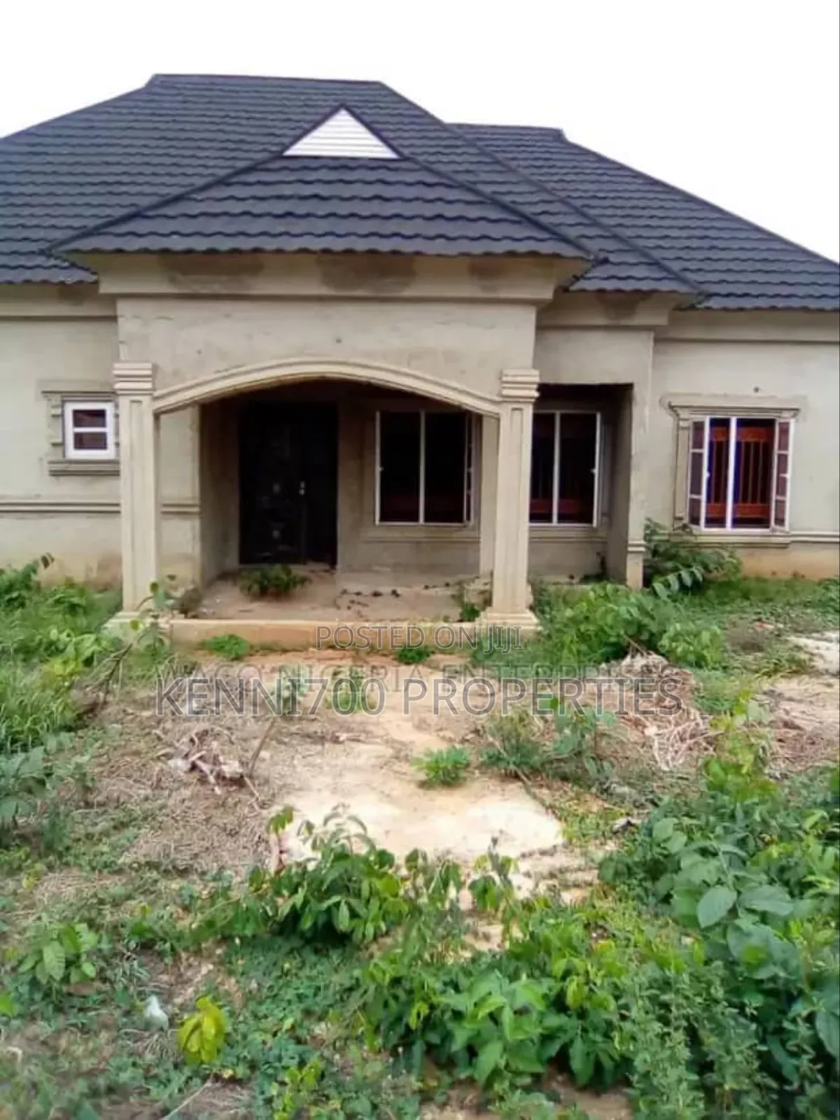 4bdrm Bungalow in Agbowa Ikorodu for sale in Agbowa