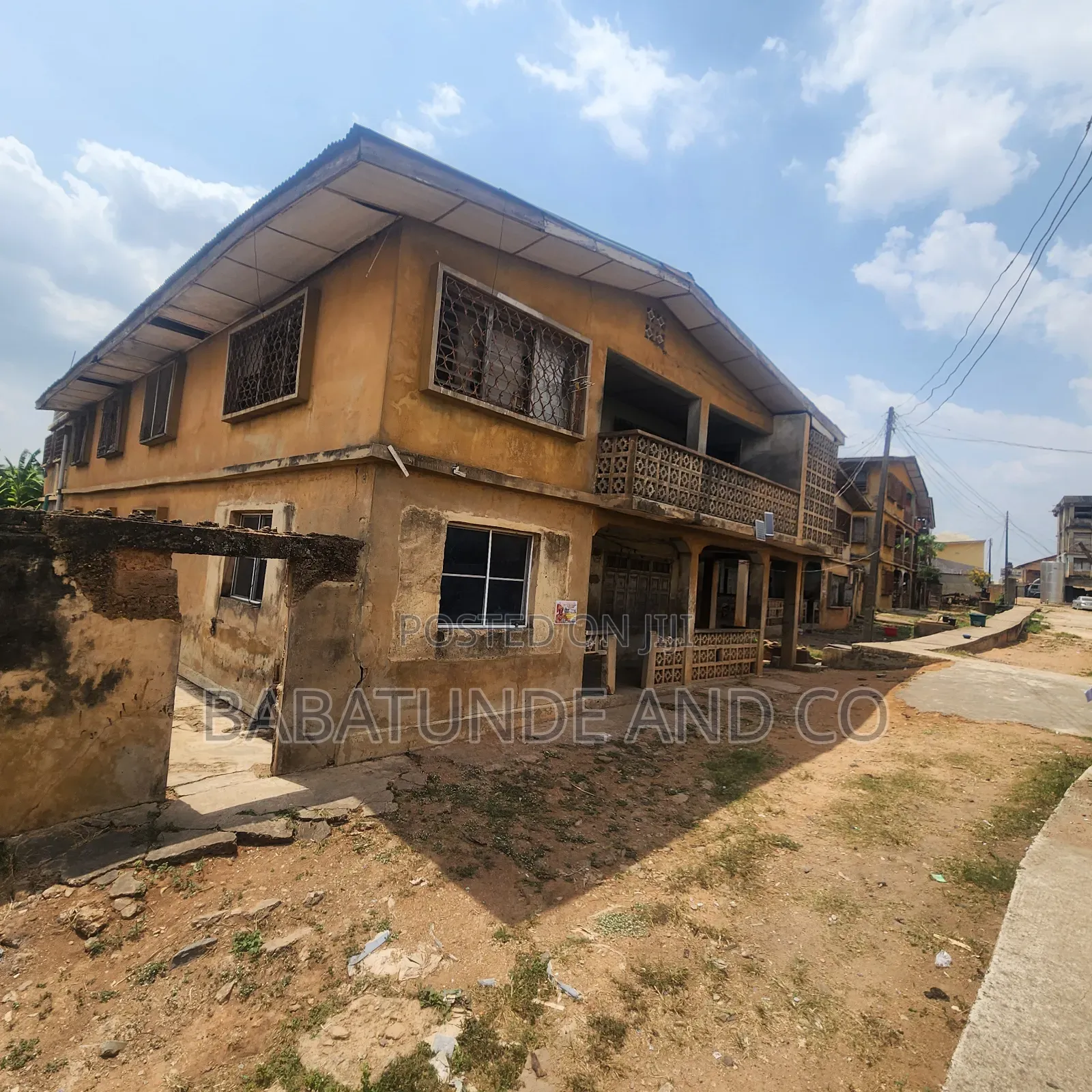 20bdrm Block of Flats in CHallenge / Ibadan for sale in CHallenge / Ibadan
