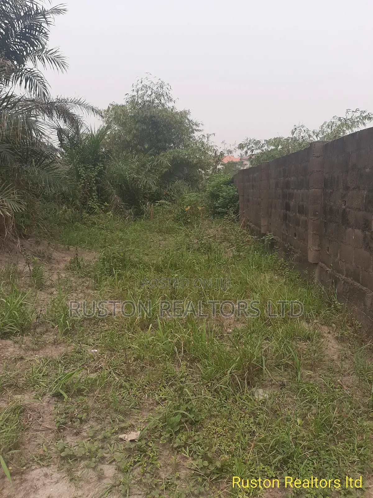 3200sm Commercial Land in Alausa