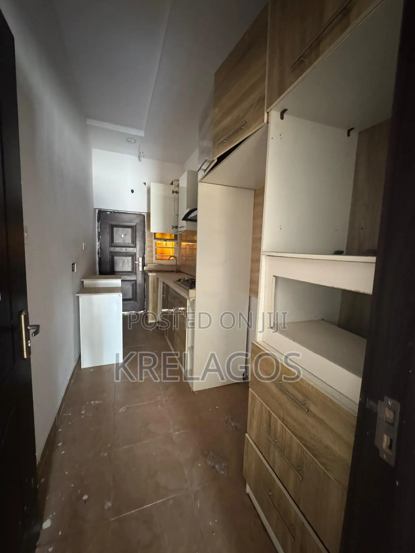 3bdrm Duplex in Ikota for sale in Ikota