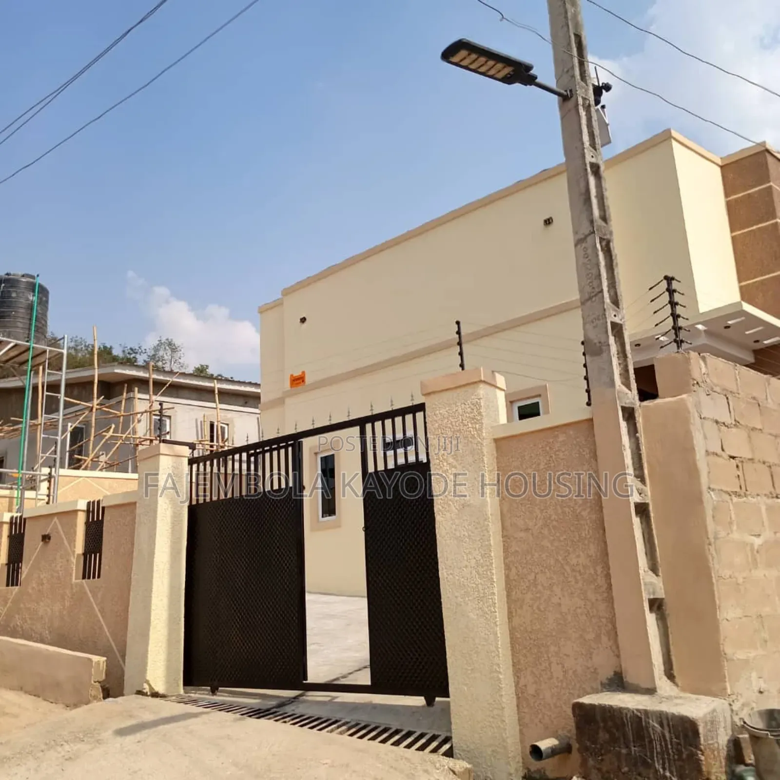3bdrm Bungalow in Tobi Rentals, Eleyele for sale in Eleyele