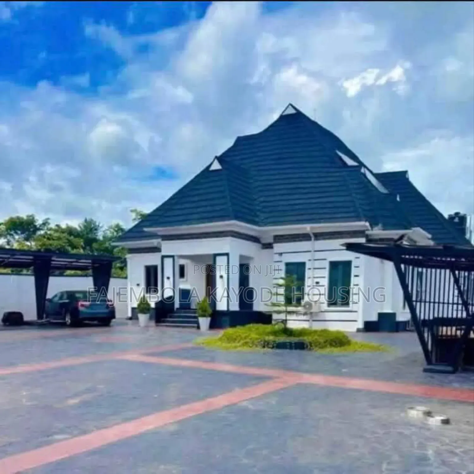 4bdrm Bungalow in Faruku Soka, Ibadan for sale in Ibadan