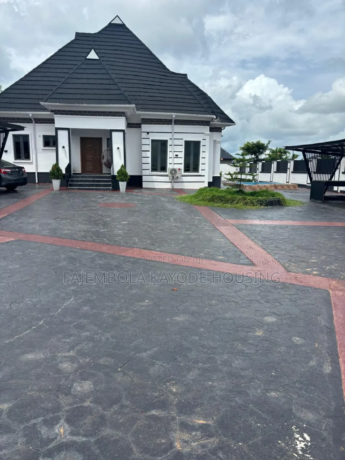 4bdrm Bungalow in Faruku Soka, Ibadan for sale in Ibadan