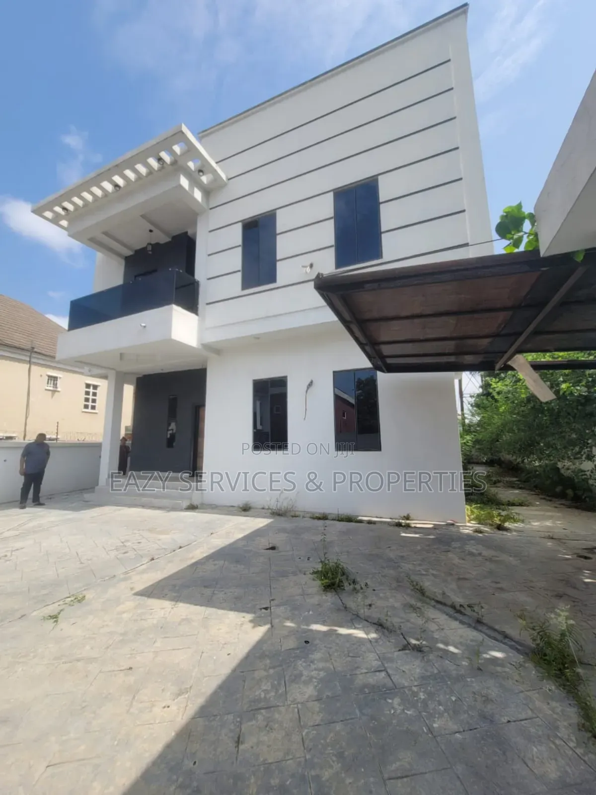 5bdrm Duplex in Thomas Estate for sale in Thomas Estate