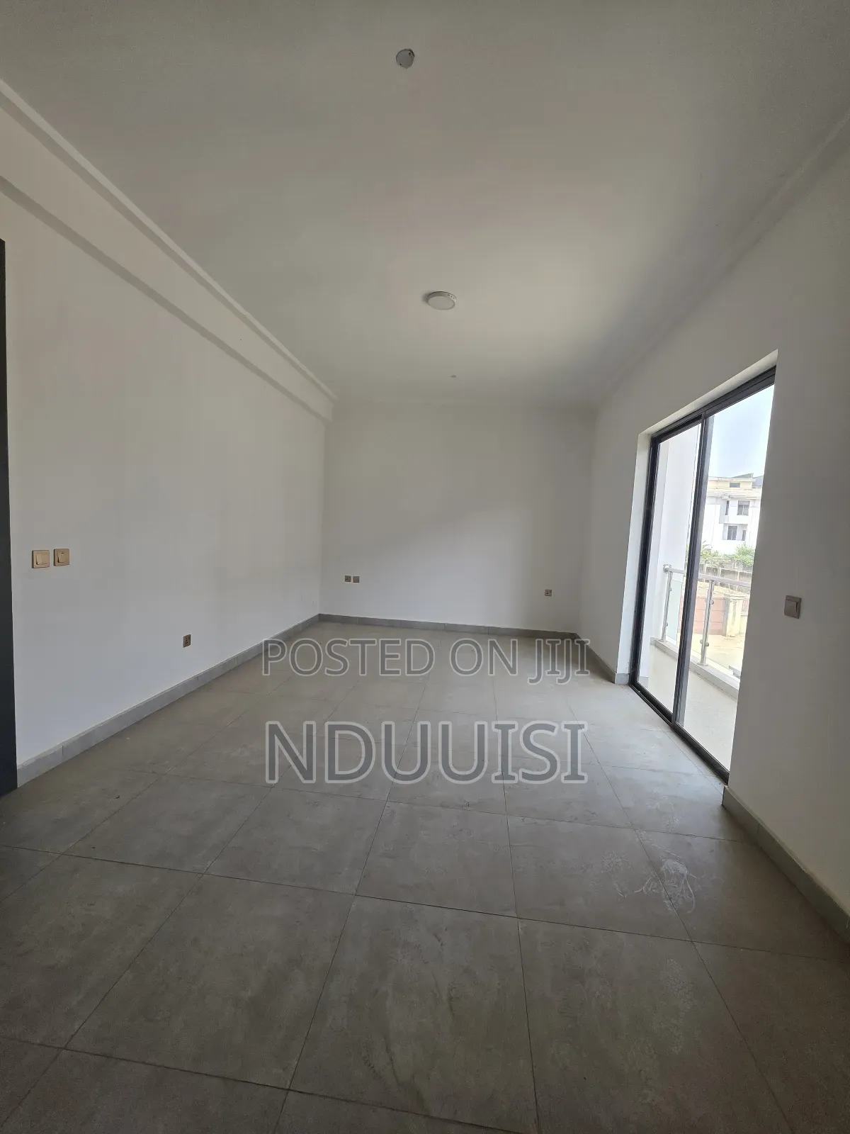 5bdrm Townhouse/Terrace in Jahi for sale in Jahi