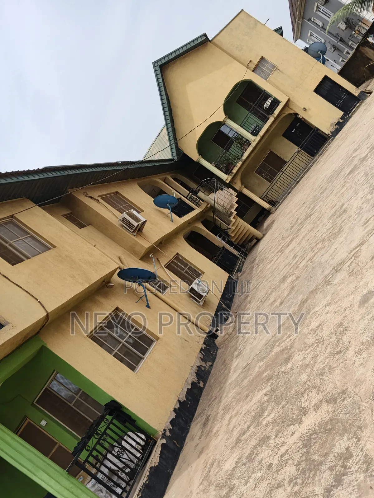 Iyawo Poo C of O in Igbogbo