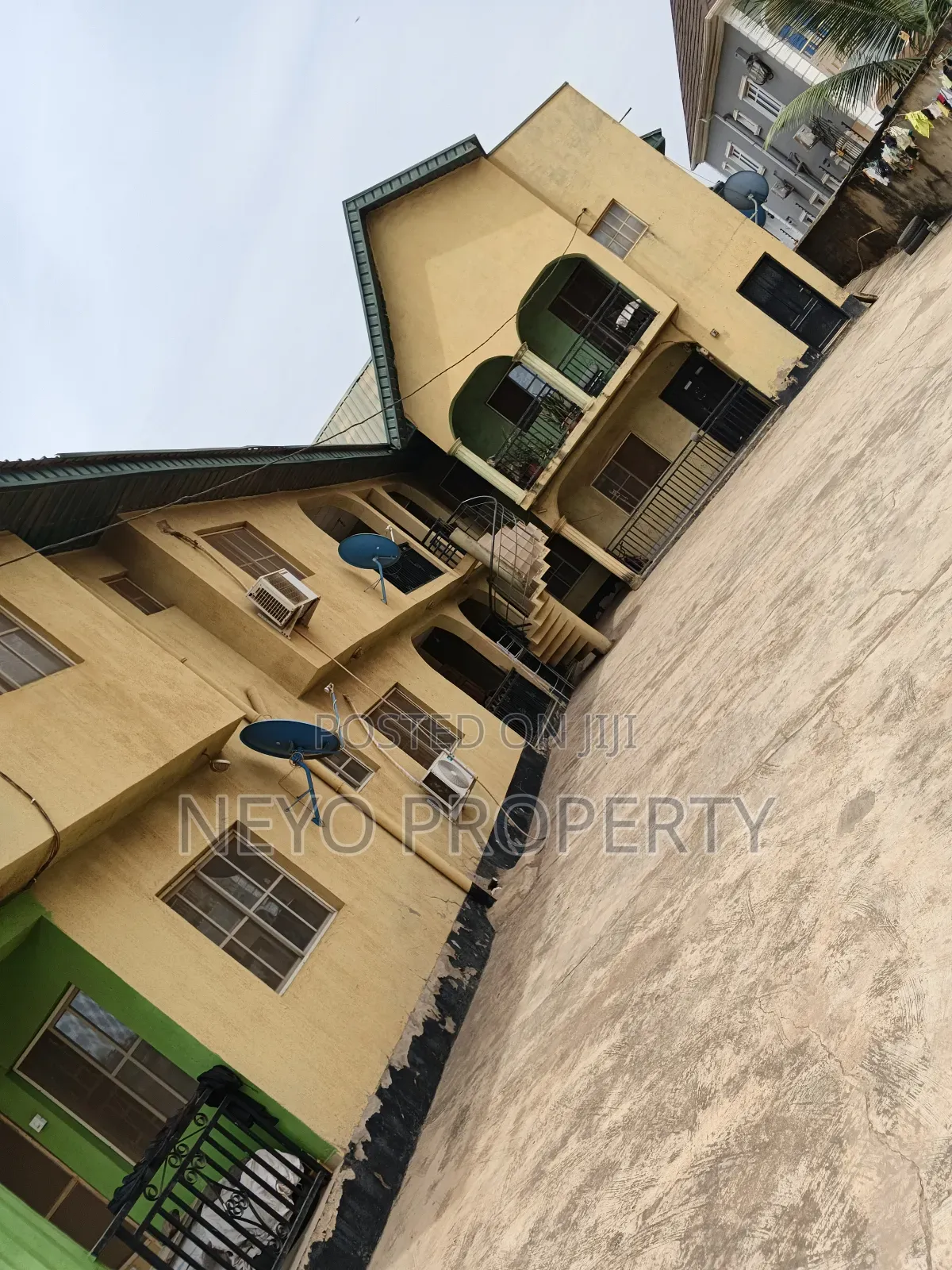 Iyawo Poo C of O in Igbogbo