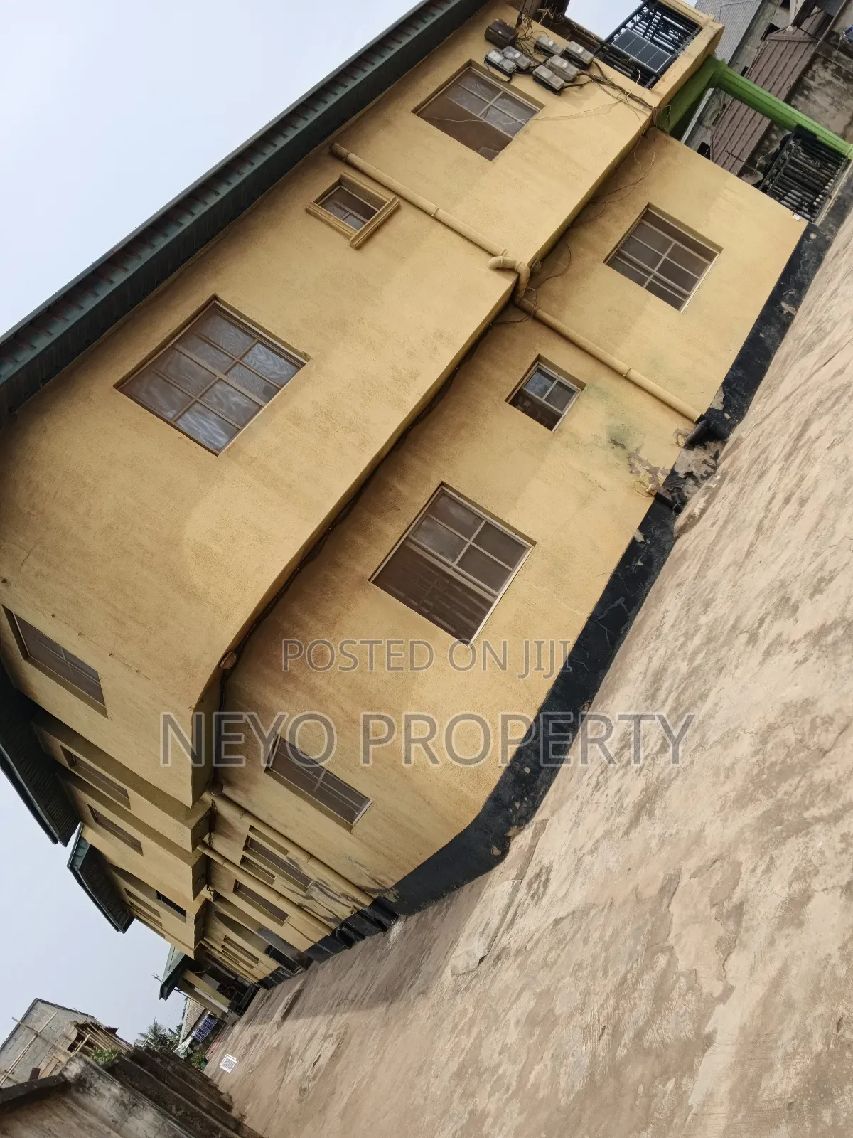 Iyawo Poo C of O in Igbogbo