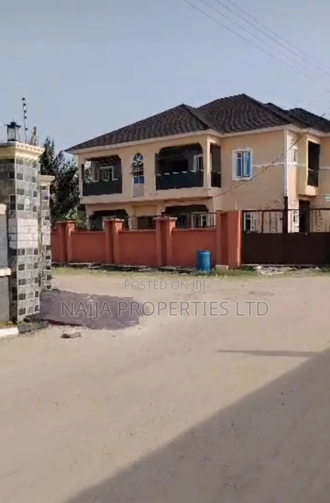 3bdrm Block of Flats in Gbetu, Awoyaya for sale in Awoyaya