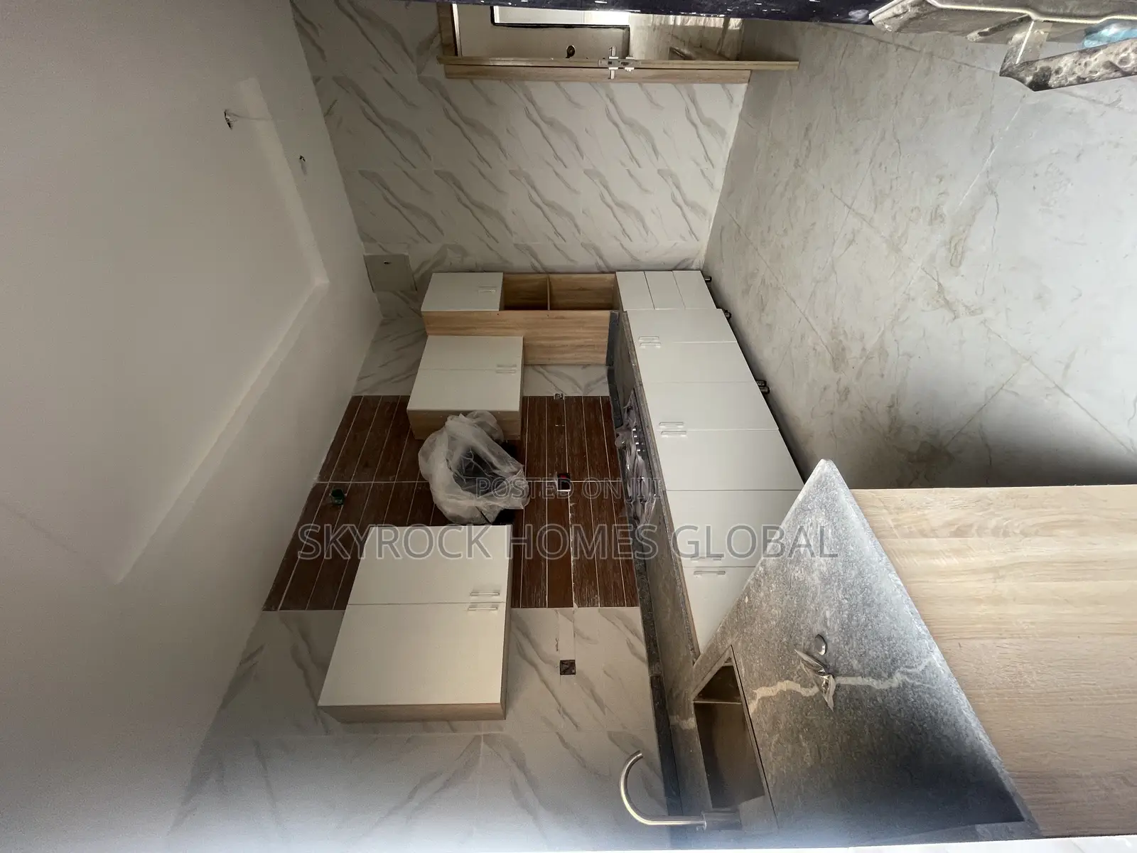 4bdrm Duplex in Abraham Adesanya Estate for sale in Abraham Adesanya Estate
