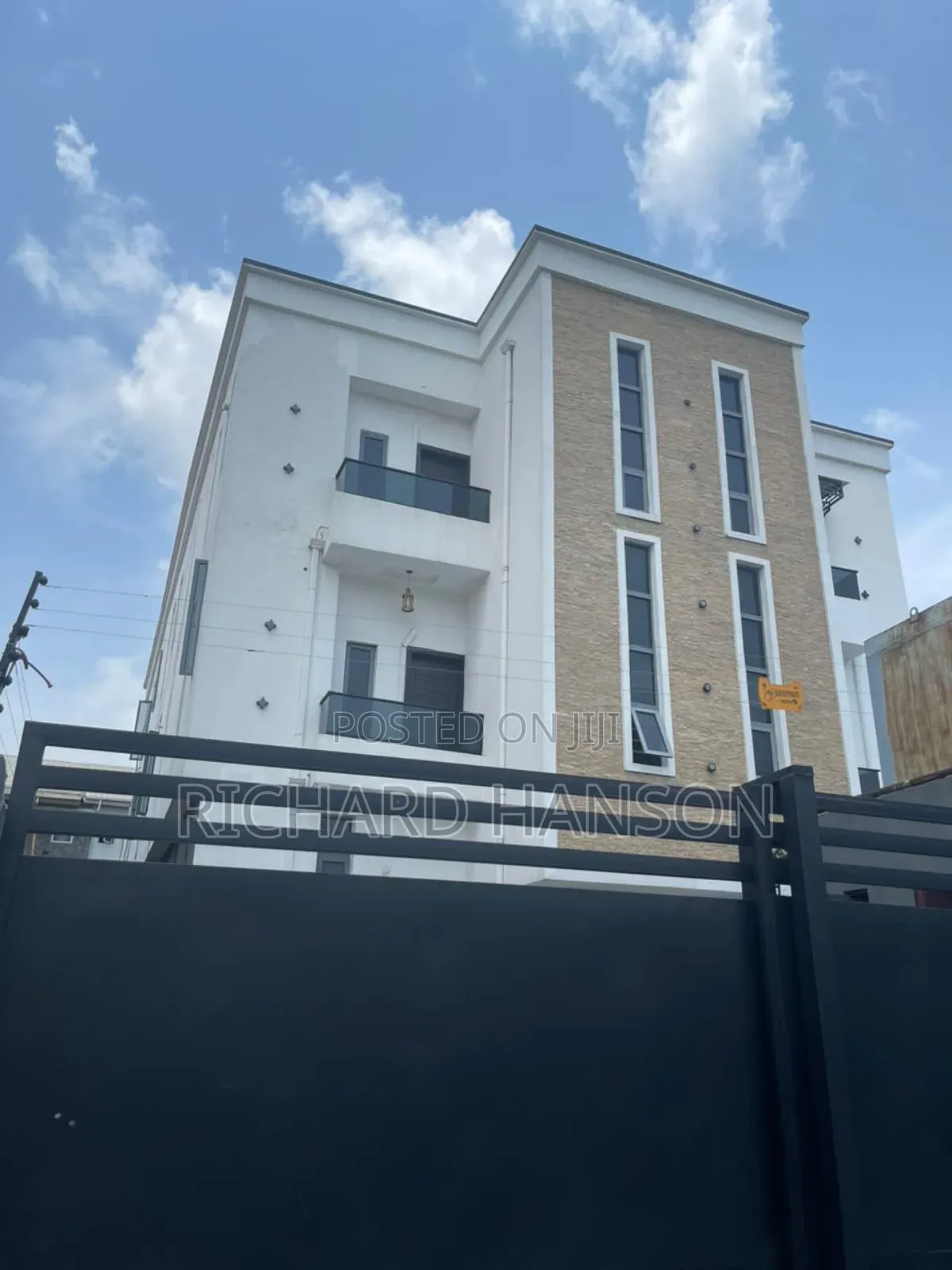 Furnished 3bed Lekki Phase 1 for in Lekki Phase 1