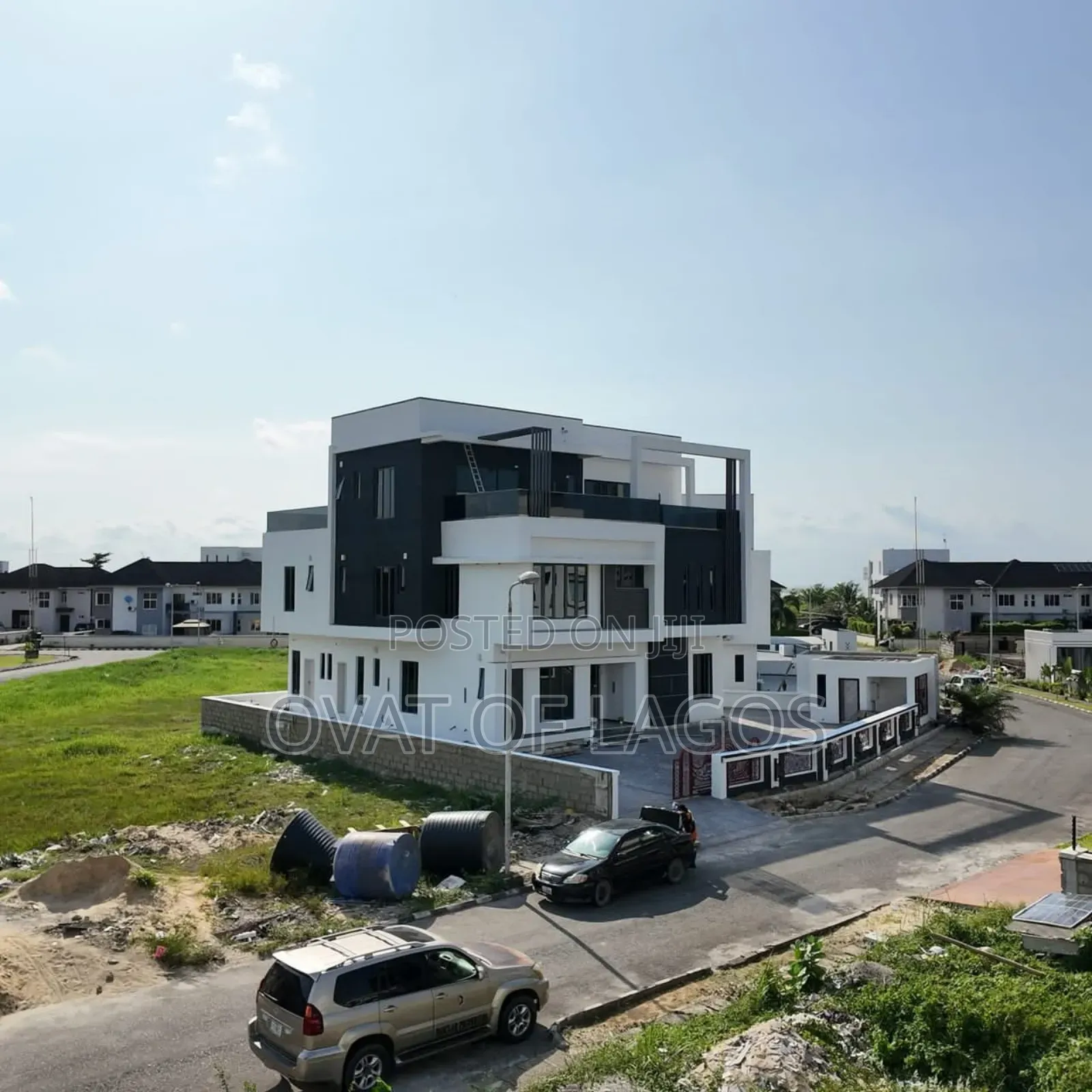 7bdrm Duplex in Pinnock Beach Estate, Osapa london for sale in Osapa london
