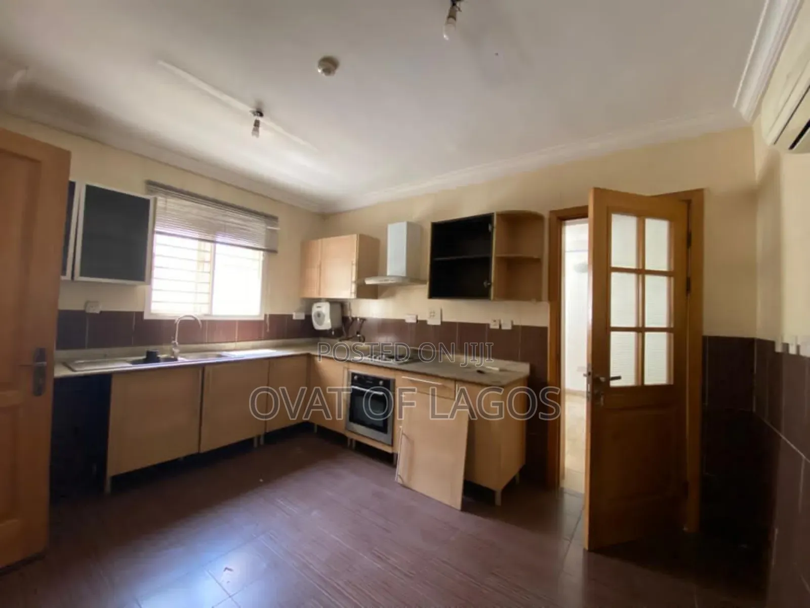 3bdrm Apartment in Lekki Phase 1 for rent in Lekki Phase 1