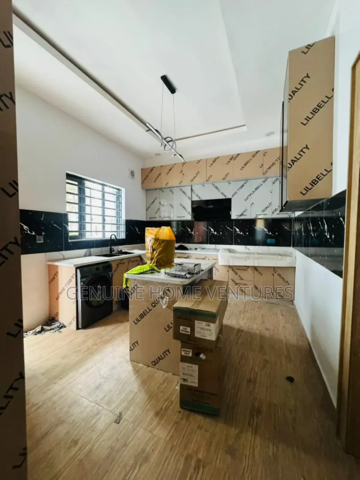 5bdrm Duplex in Adeniyi Jones for sale in Adeniyi Jones