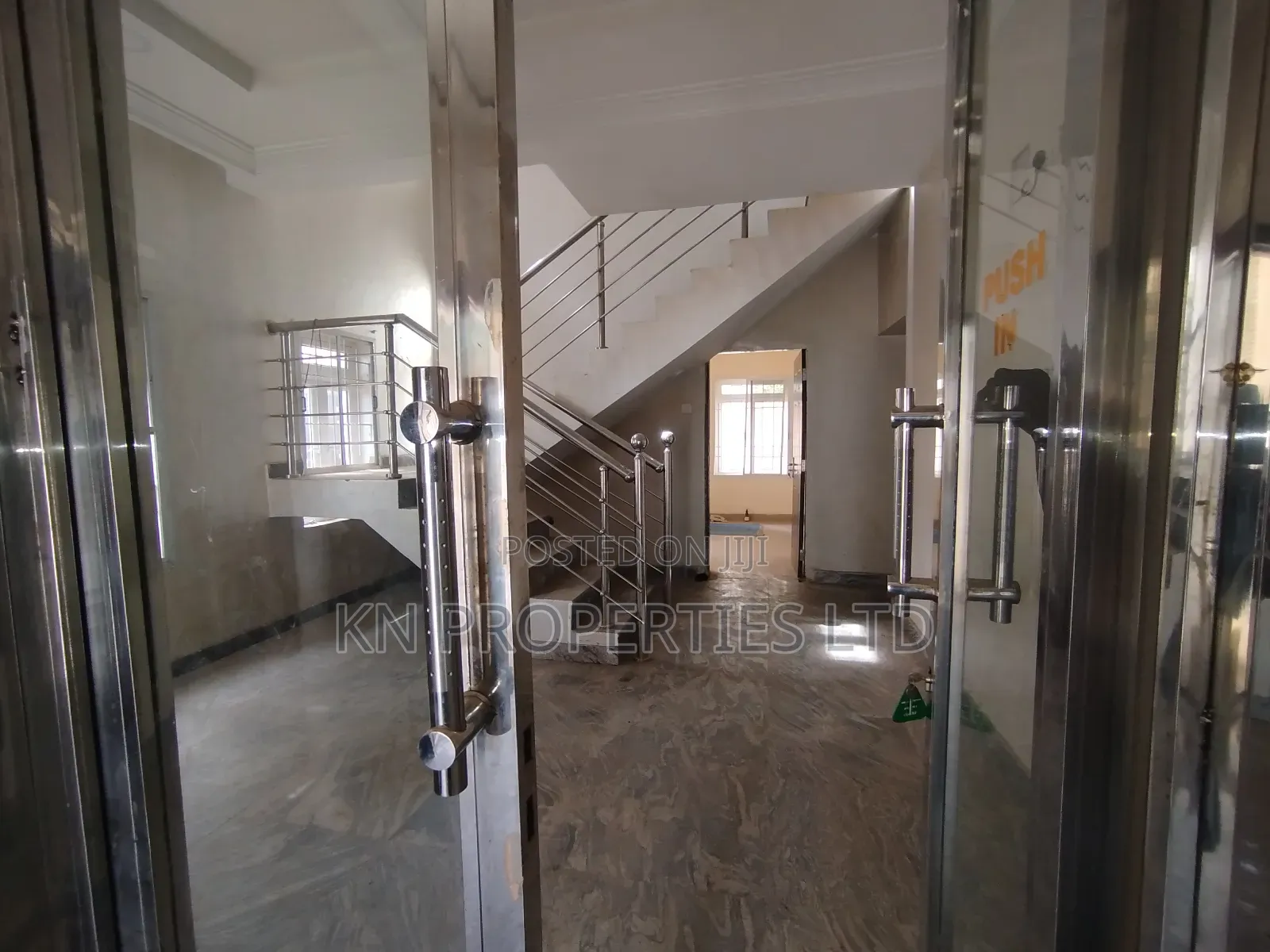 5bdrm Duplex in Apo District for rent in Apo District