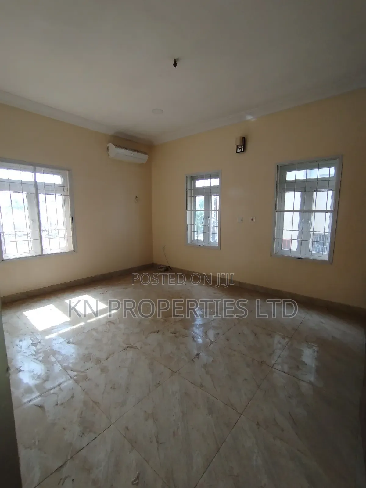 5bdrm Duplex in Apo District for rent in Apo District