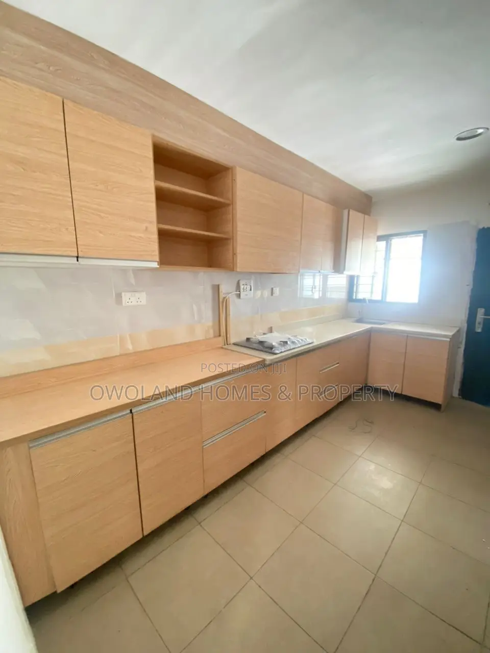 2bdrm Block of Flats in Lekki Phase1 for rent in Lekki Phase 1