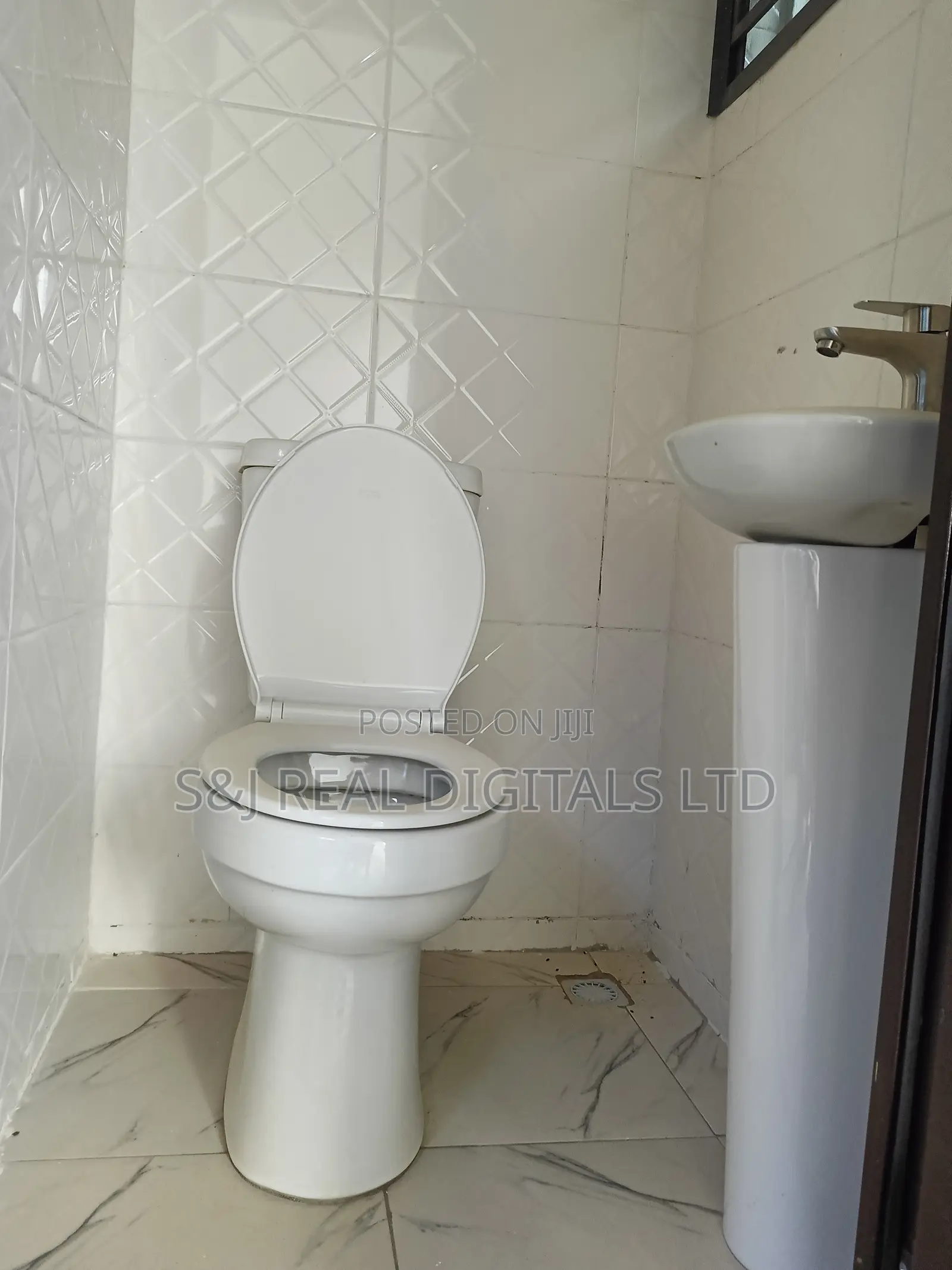 8bdrm Apartment in Kubwa for rent in Kubwa
