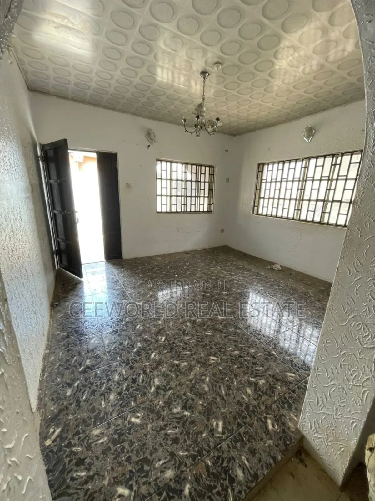 3bdrm Bungalow in Isokan Estate Akobo for rent in Akobo