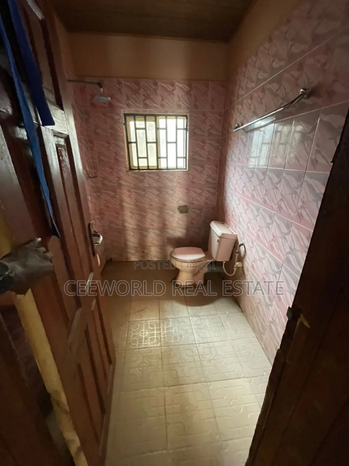 3bdrm Bungalow in Isokan Estate Akobo for rent in Akobo