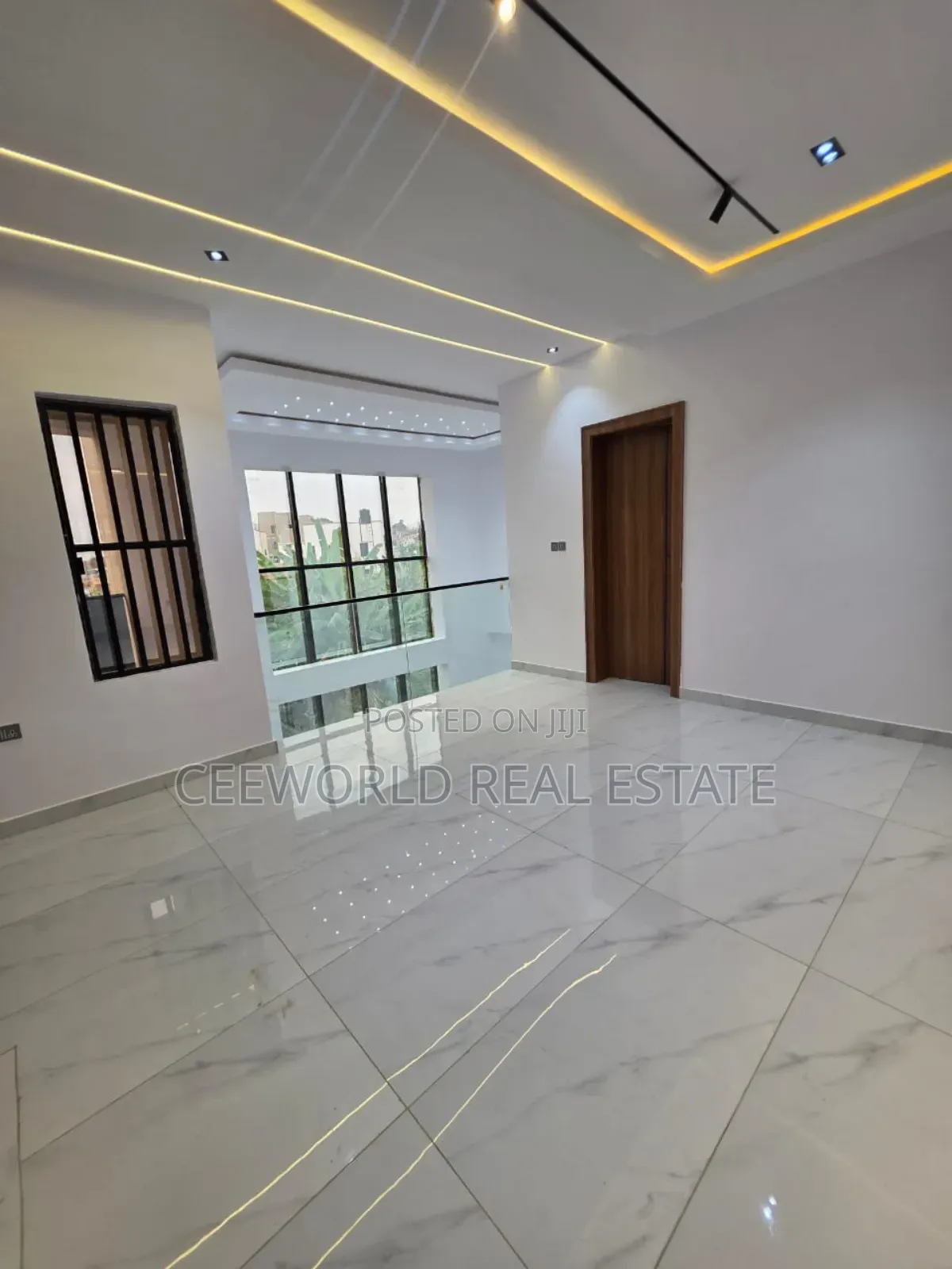 5bdrm Duplex in Calton Gate Estate, Akobo for sale in Akobo