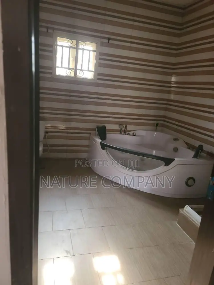 5bdrm Duplex in Magodo 2 for rent in Magodo
