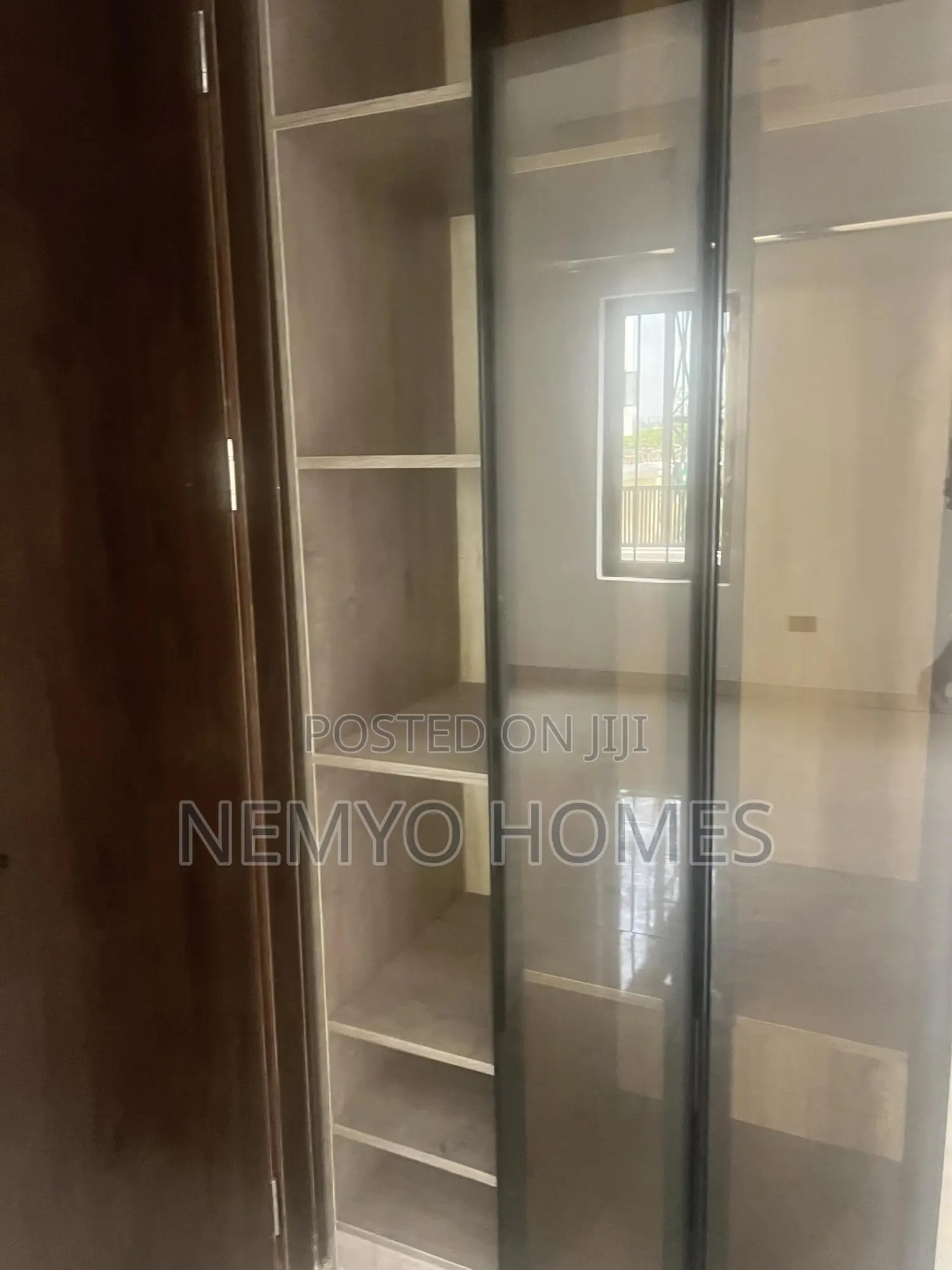 4bdrm Duplex in Gaduwa for sale in Gaduwa