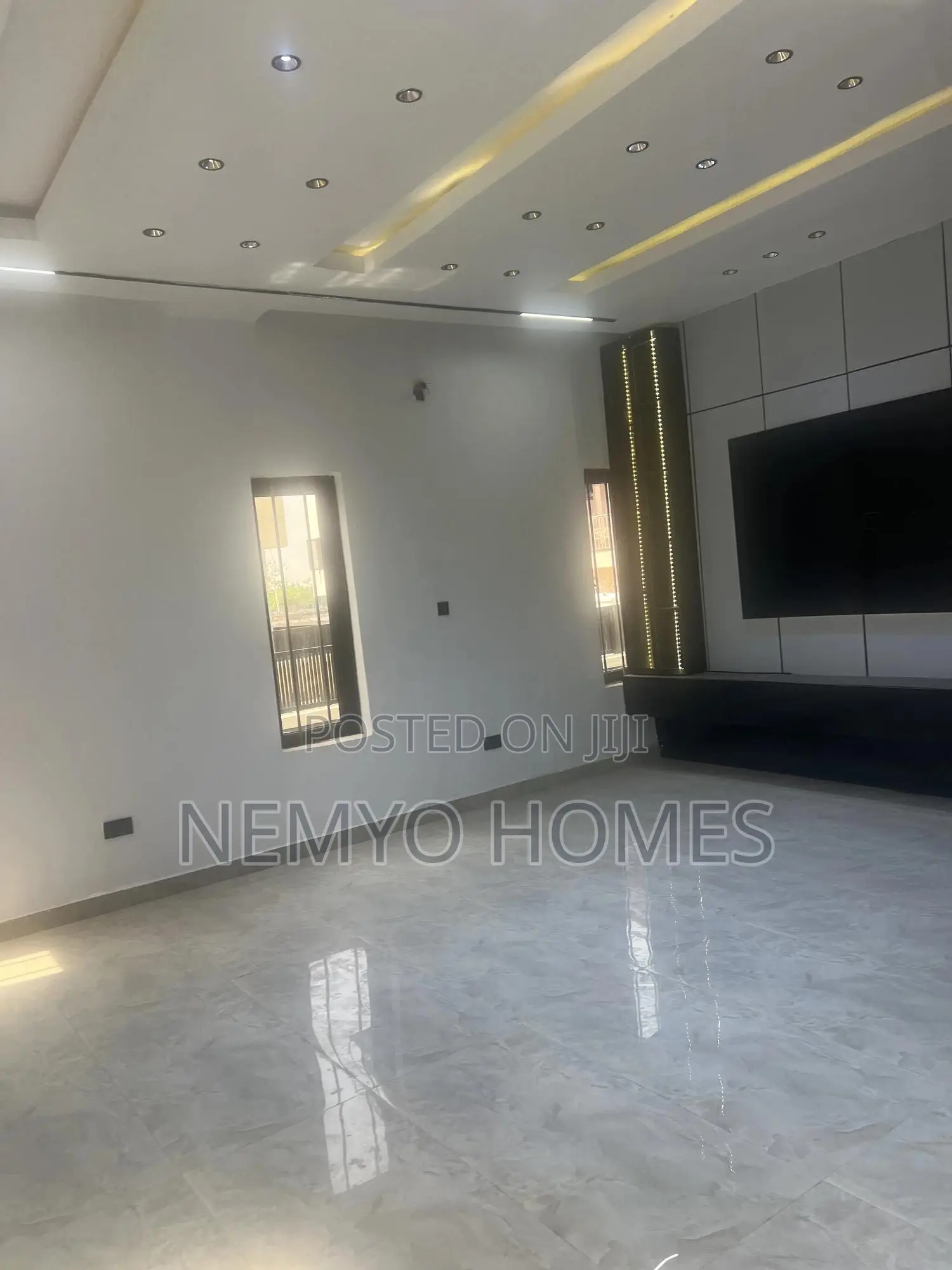 4bdrm Duplex in Gaduwa for sale in Gaduwa