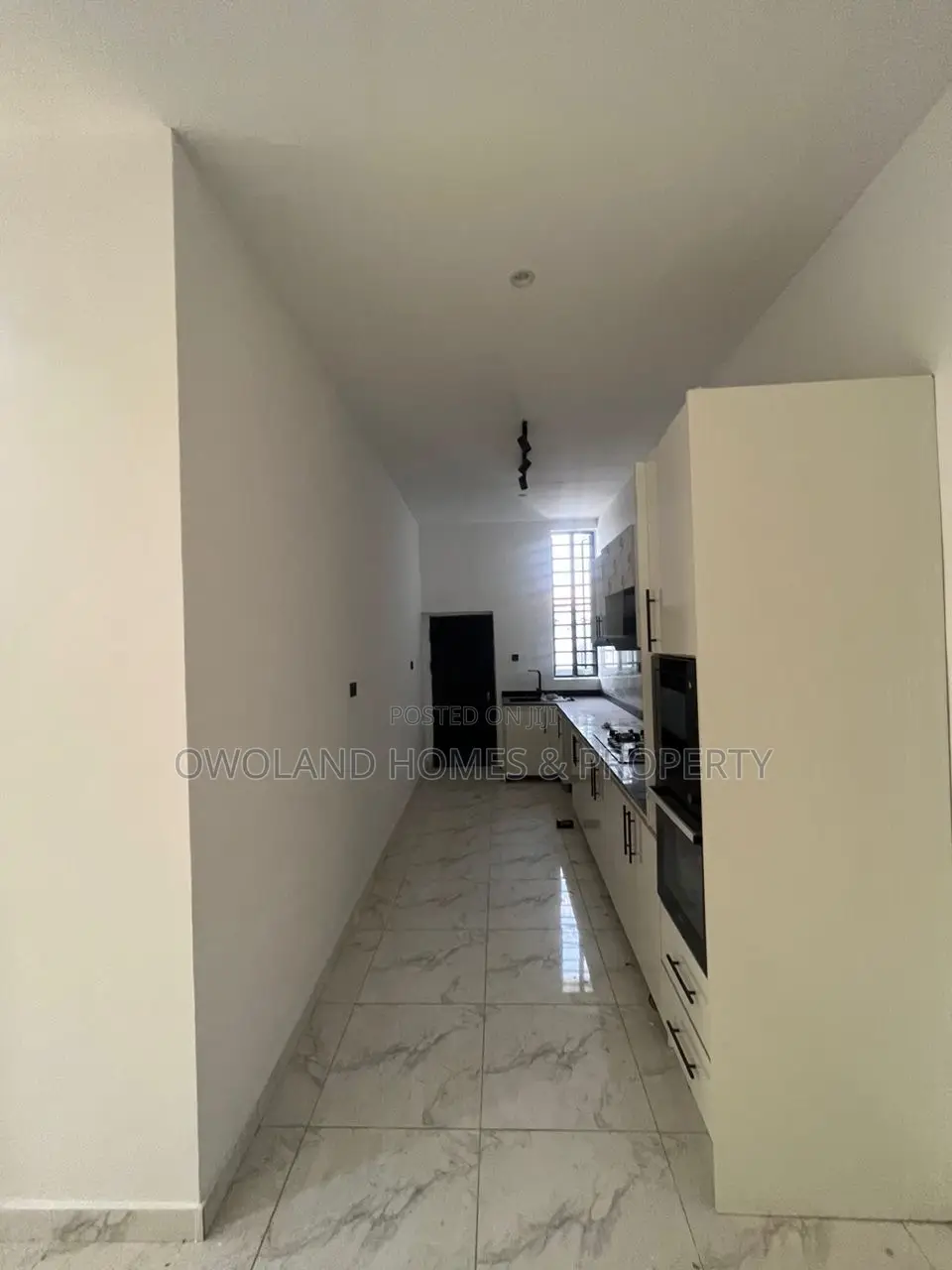 2bdrm Block of Flats in Ologolo Estate for rent in Ologolo