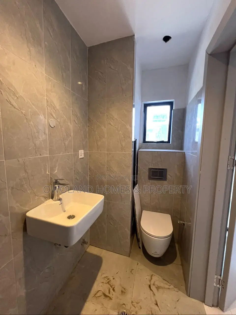 2bdrm Block of Flats in Lekki Phase 1 for rent in Lekki Phase 1