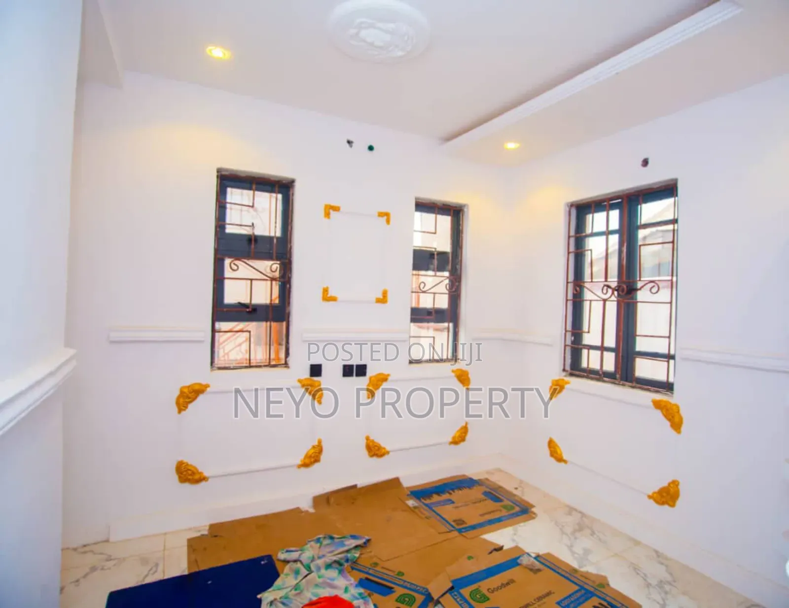 2bdrm Block of Flats in Selewu Estate, Igbogbo for sale in Igbogbo