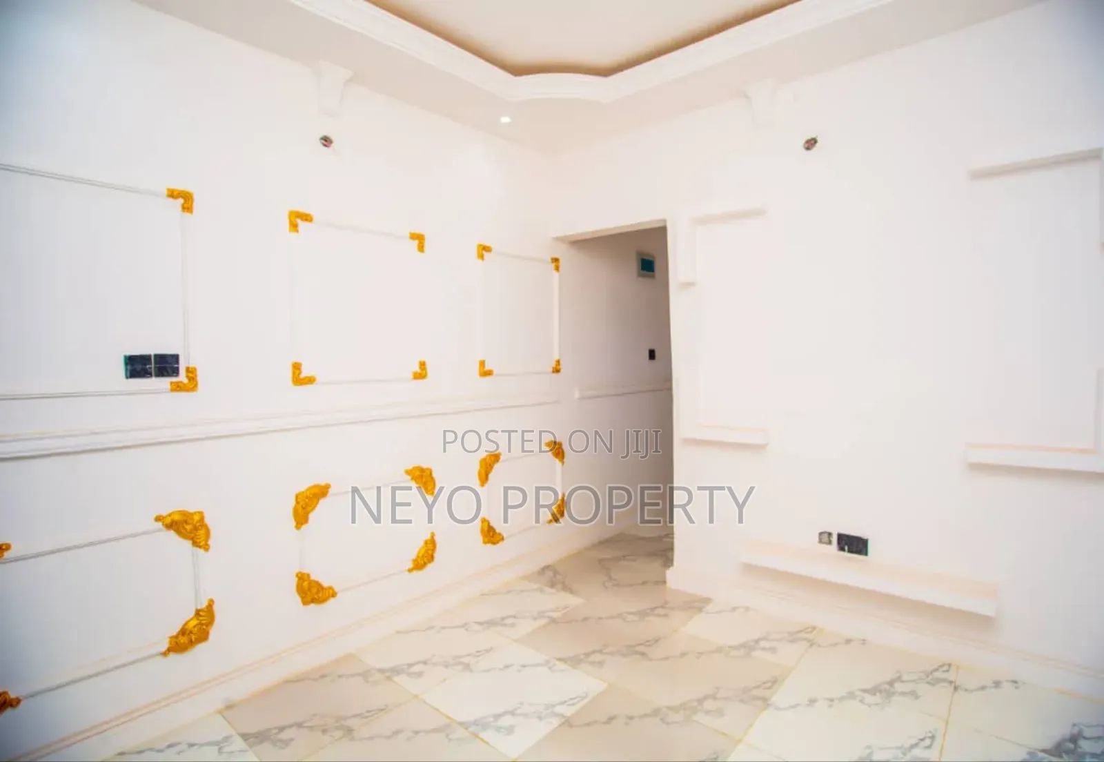 2bdrm Block of Flats in Selewu Estate, Igbogbo for sale in Igbogbo
