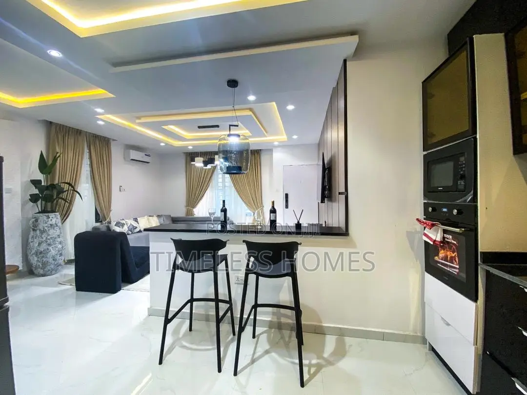 Fresh, Sleek and Luxury 2bedroom Lekki Conservation in Lekki