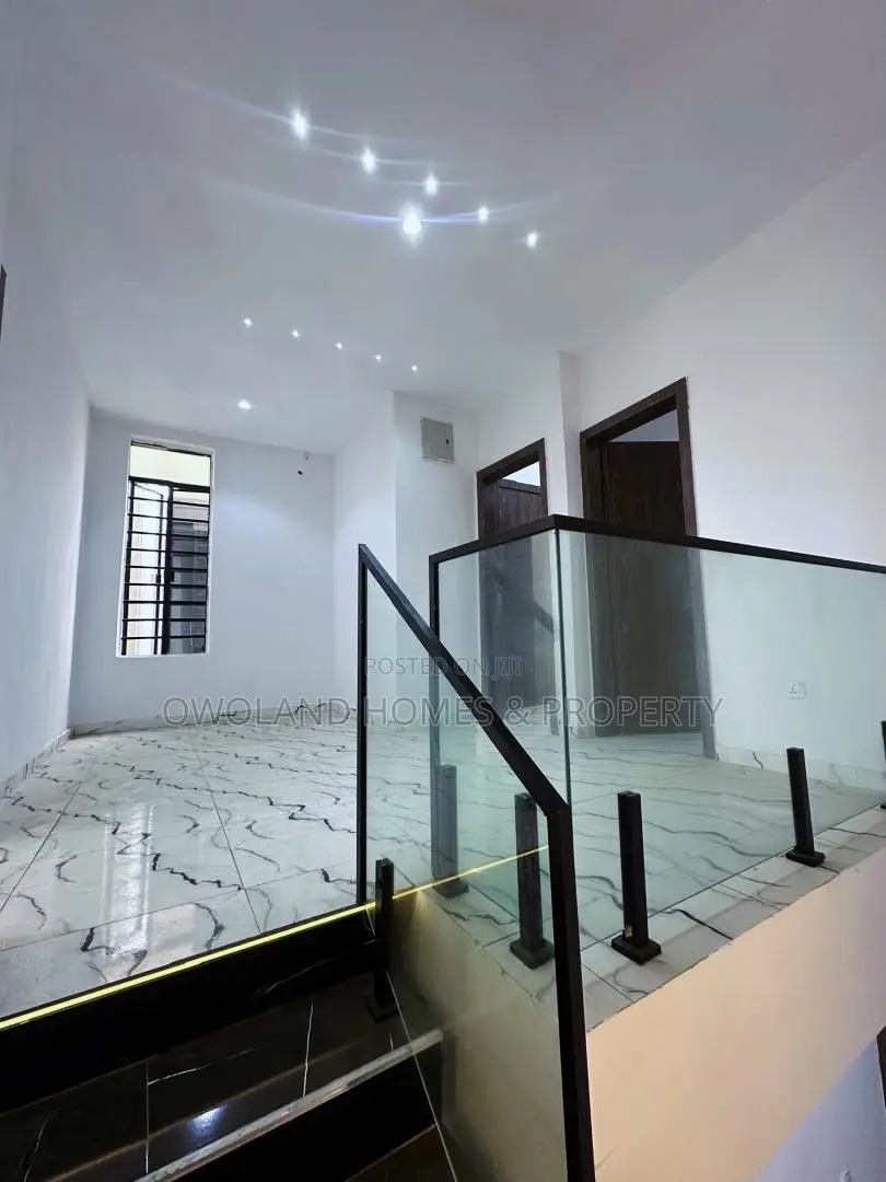 4bdrm Duplex in Ikota Lekki Lagos for sale in Ikota