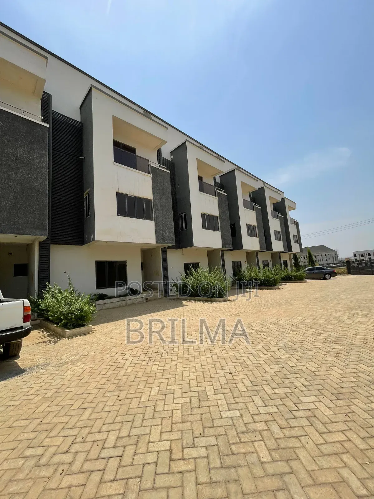 4bdrm Duplex in Jahi for sale in Jahi