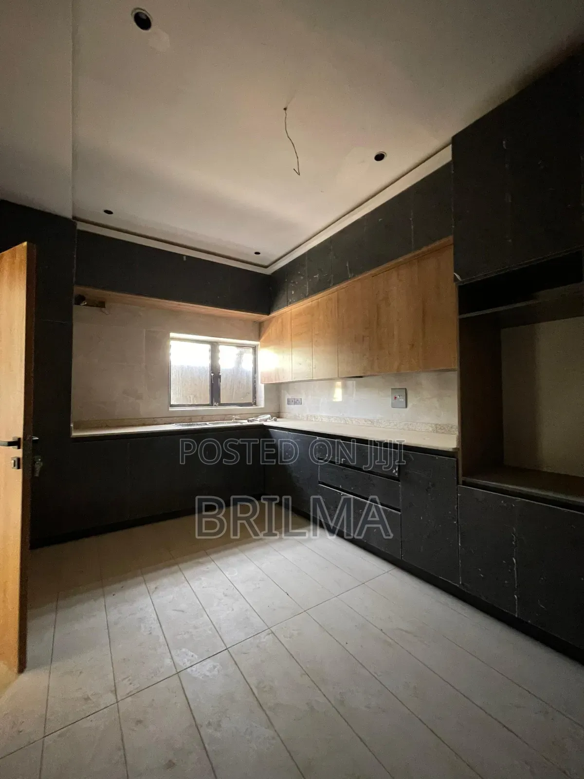 4bdrm Duplex in Jahi for sale in Jahi