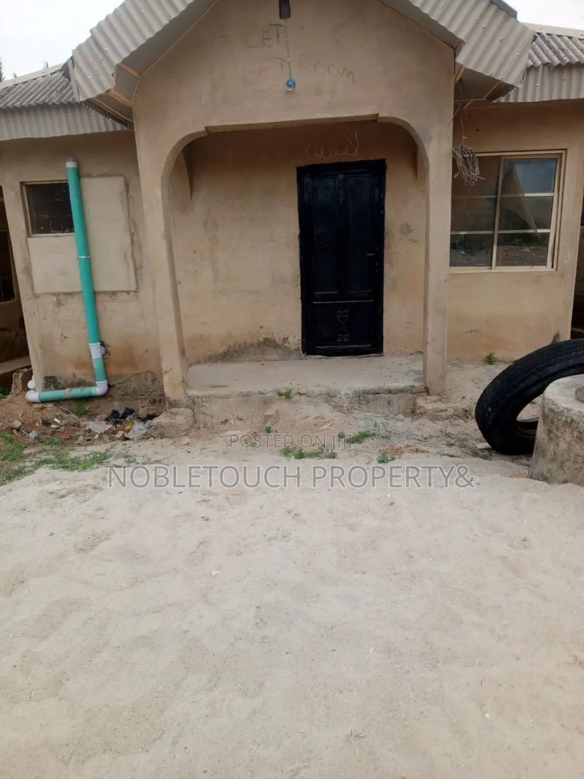1bdrm Bungalow in The Property Is At, Igbogbo for sale in Igbogbo