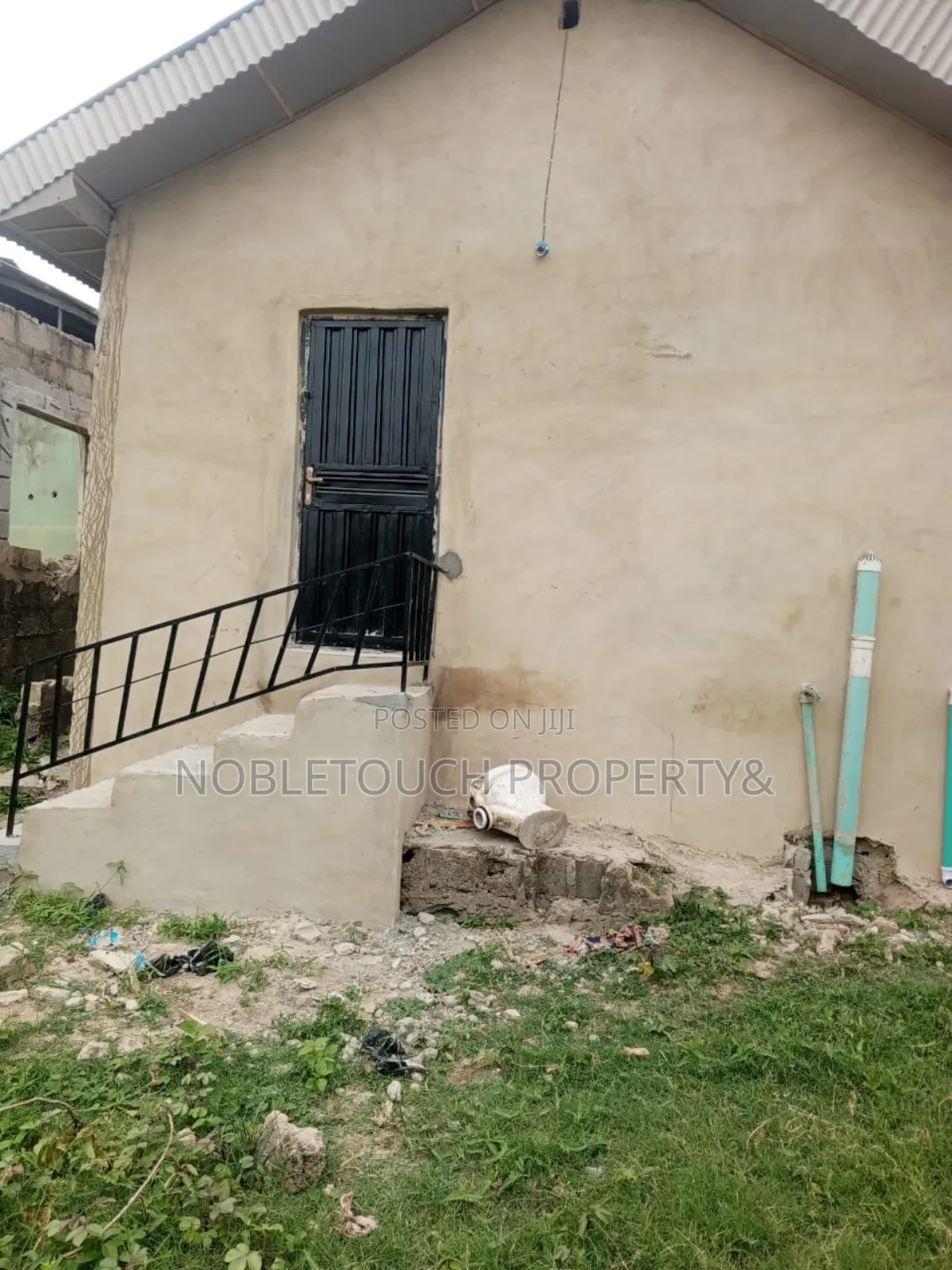 1bdrm Bungalow in The Property Is At, Igbogbo for sale in Igbogbo