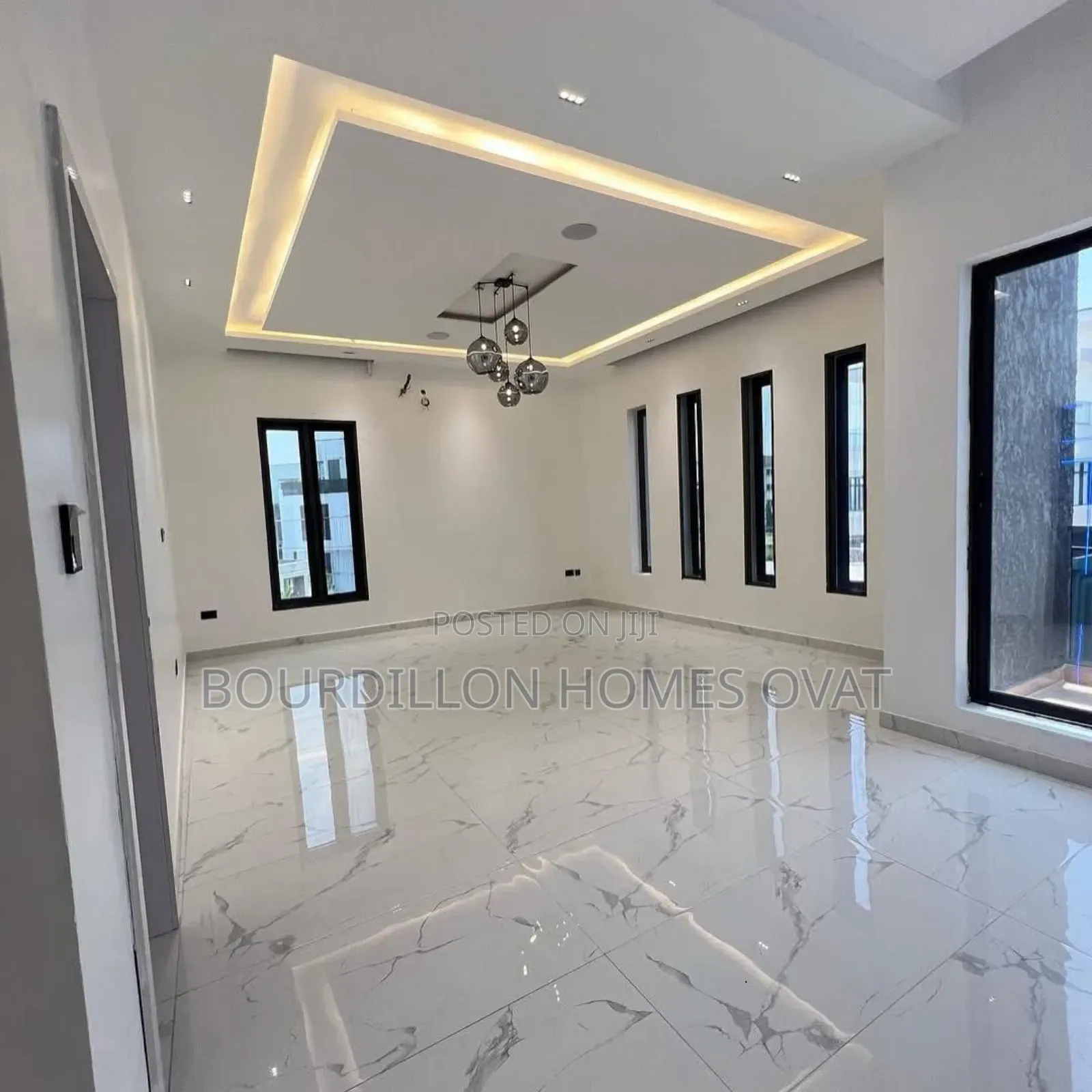 7bdrm Duplex in Pinnock Beach for sale in Osapa london