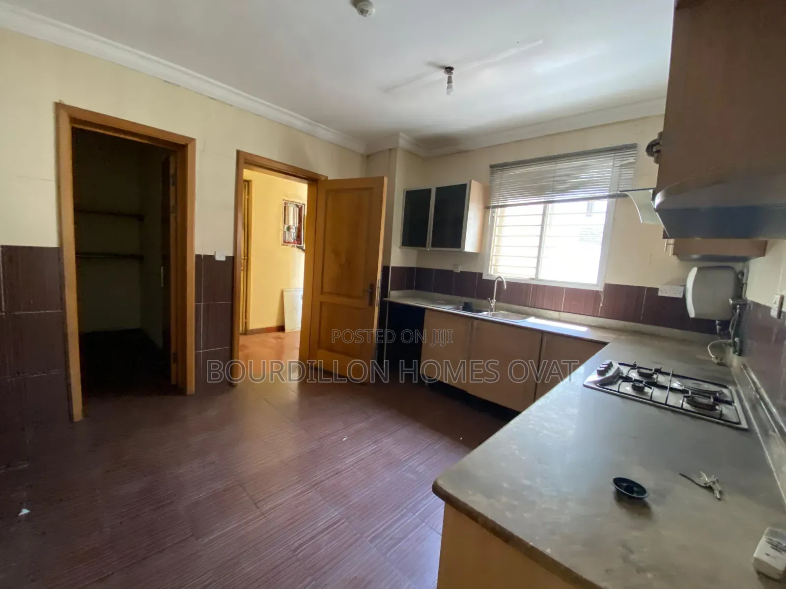 3bdrm Apartment in Lekki Phase 1 Lagos for rent in Lekki Phase 1