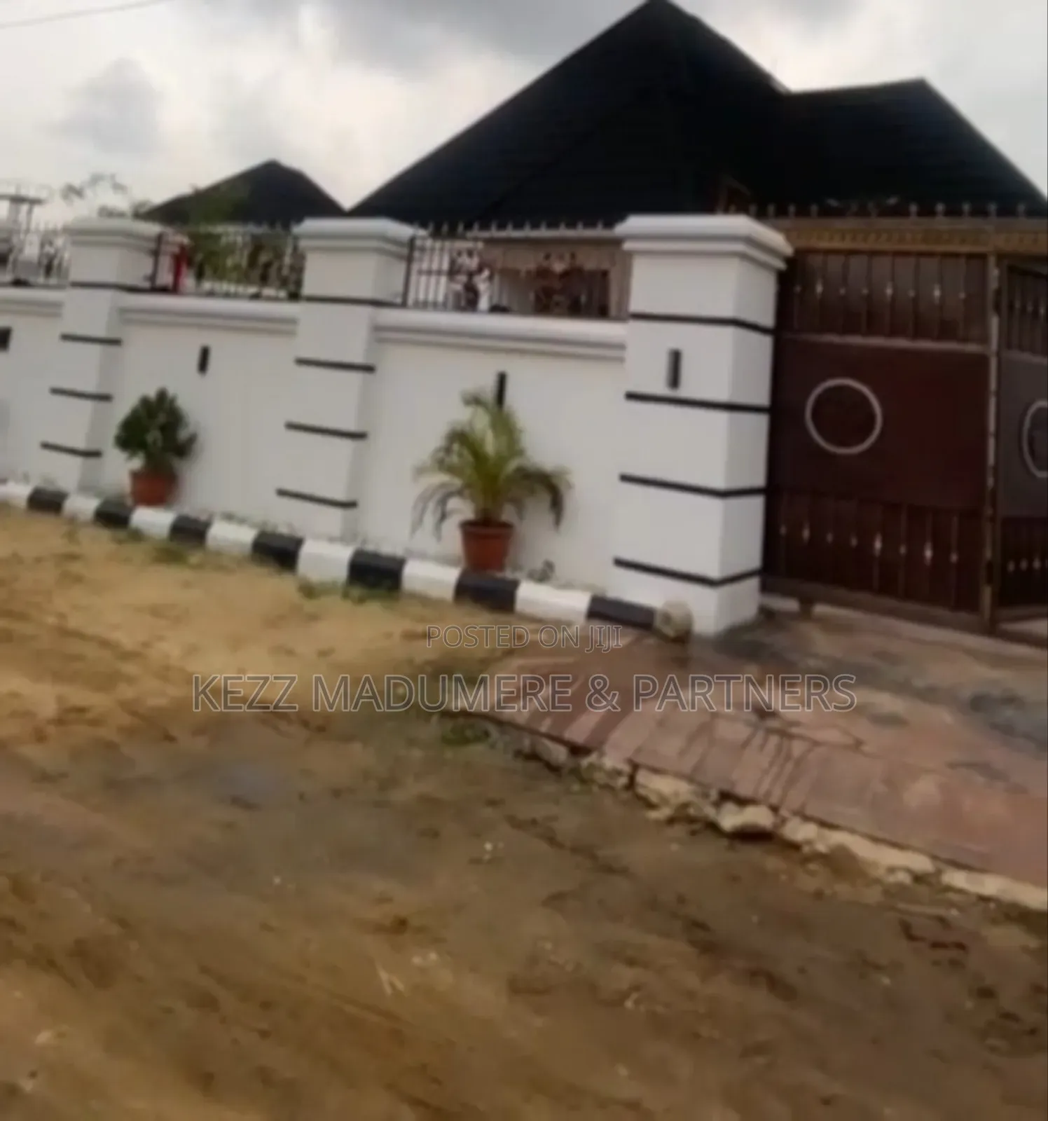 4bdrm Bungalow in Amechi Primary for sale in Rumuosi